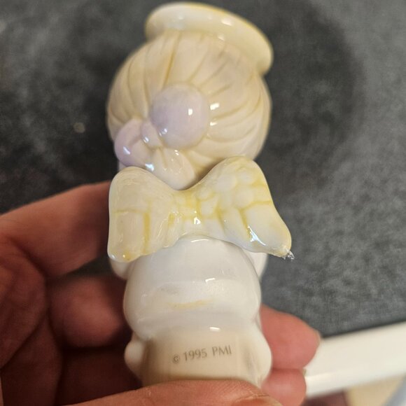 Salt and Pepper Shakers - Picture 4 of 5